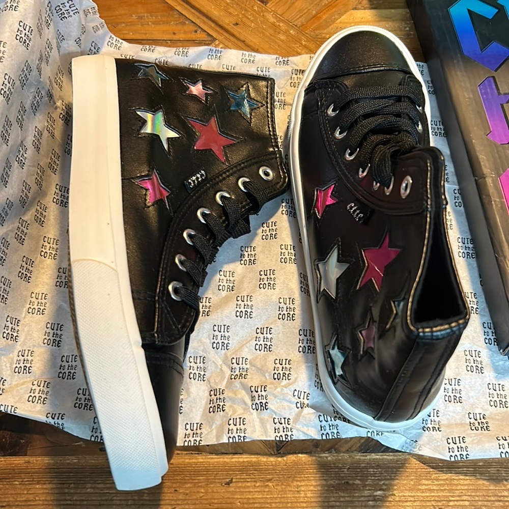Cute to the Core Star Black high top Sneakers